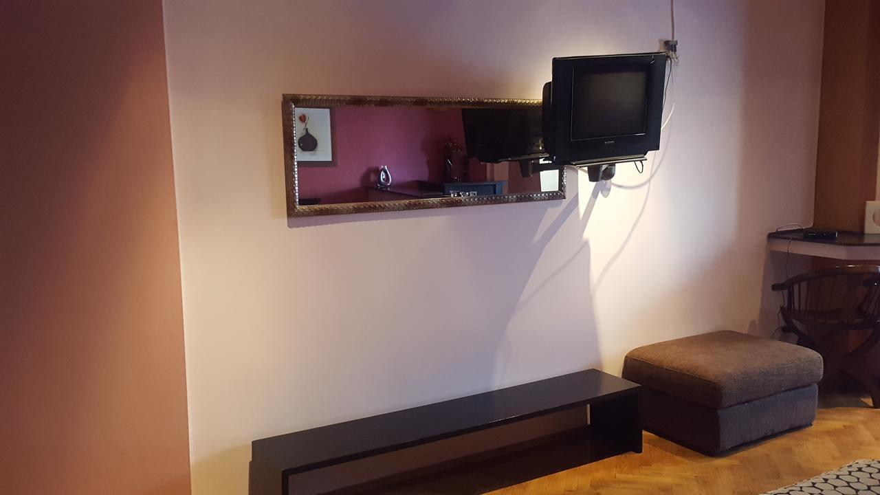 Hospitality Centrum - Magheru Boekarest Buitenkant foto